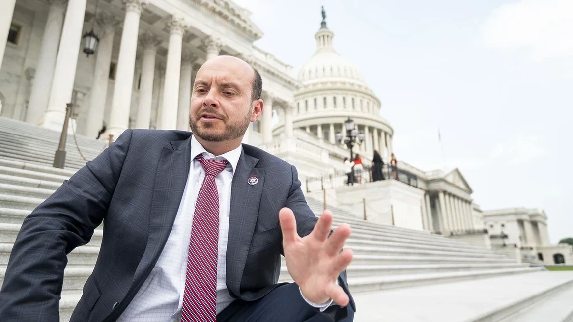 专家们担心随着停摆阴云笼罩，CISA 网络项目的命运 媒体